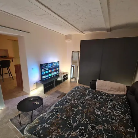 Historical Ultracentral Apartment