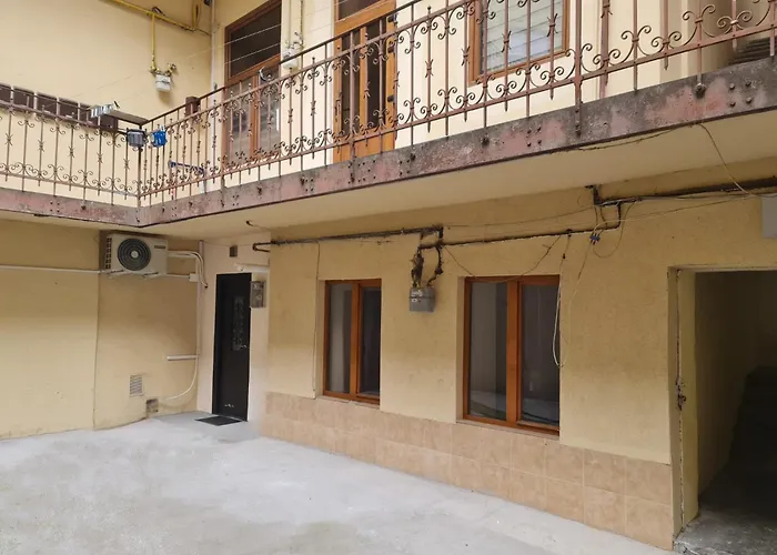 Historical Ultracentral Daire Kaloşvar